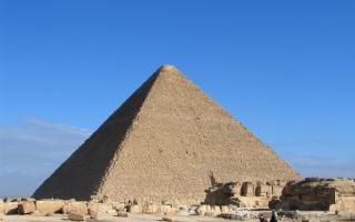 Пирами да хеопса. Комплекс пирамид Гиза. Путешествие внутрь пирамиды Хеопса и поцелуй с Большим Сфинксом. Discovery: Взрывая историю. Тайны Великой пирамиды